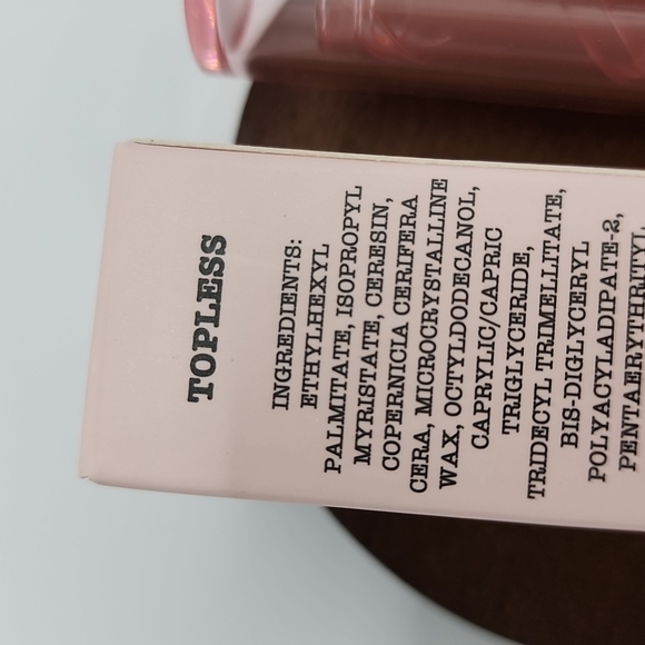 Sophia + Mabelle Hydrating Hybrid 2-in-1 Lipstick Balm - Topless - Picture 7 of 8